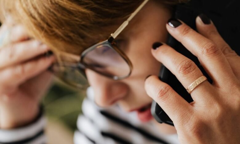 customer support hotline available