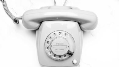 expert assistance hotline number